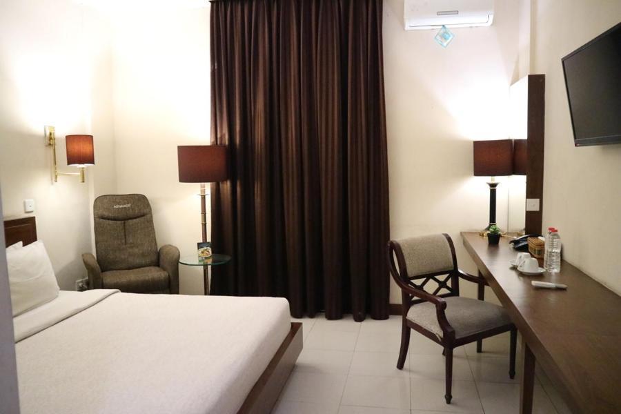 Excellent Seven Boutique Hotel Bandung Zewnętrze zdjęcie