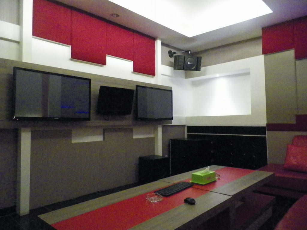 Excellent Seven Boutique Hotel Bandung Zewnętrze zdjęcie